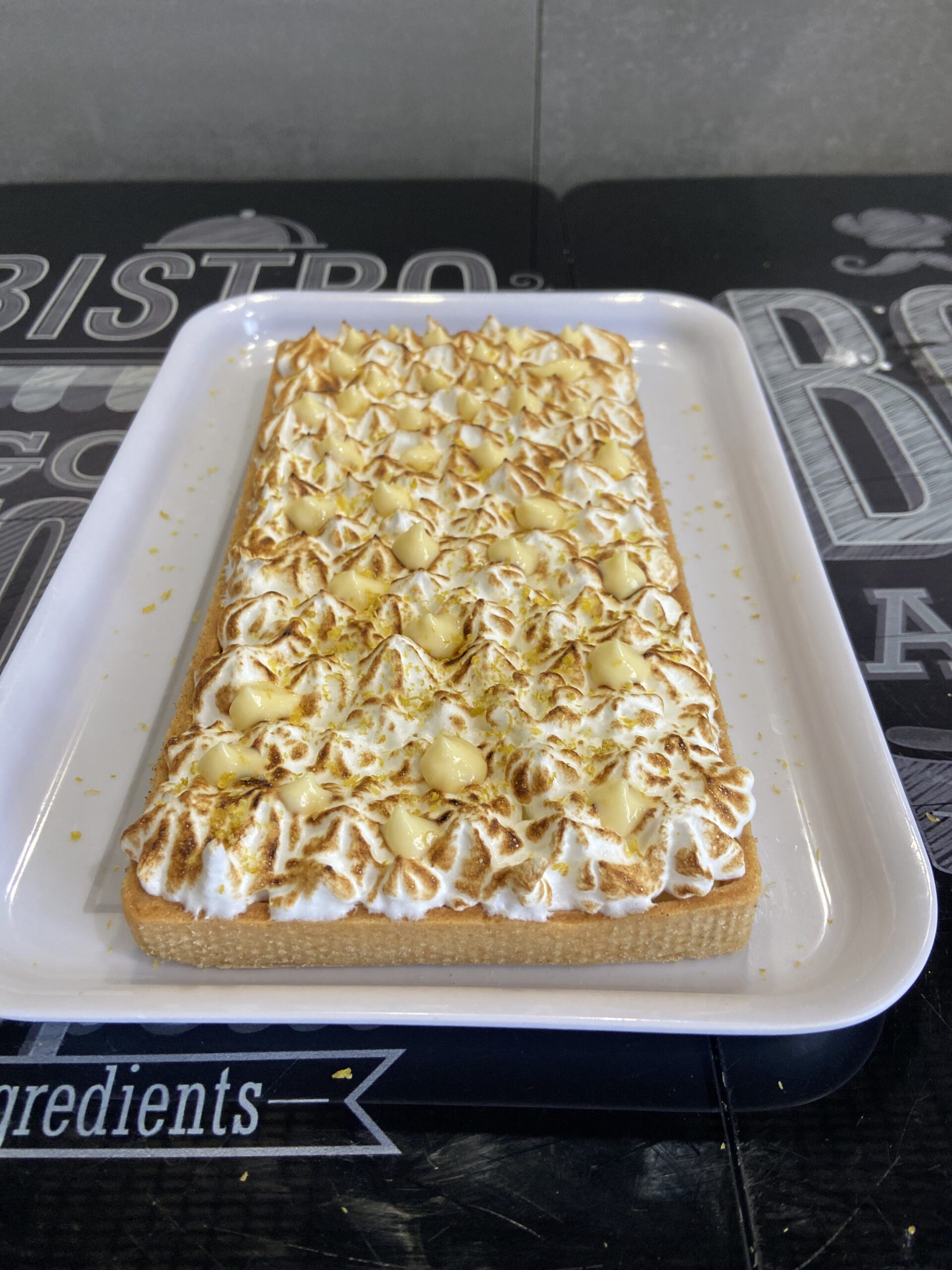 La Tarte Citron Meringuée: Un Symbole Culinaire Français